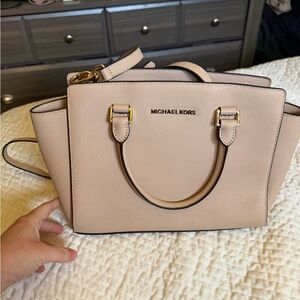 Michael Kors Selma Crossbody Purse- Blush with Gold Hardware